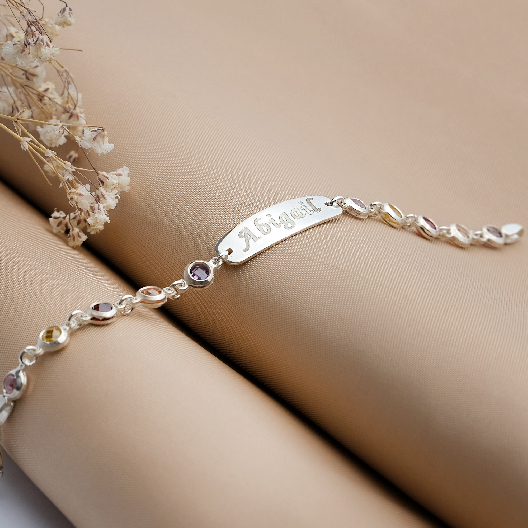 925 AYAR GÜMÜŞ İSİMLİ BEBEK ÇOCUK BİLEKLİK KÜNYE ZİRKON TAŞLI